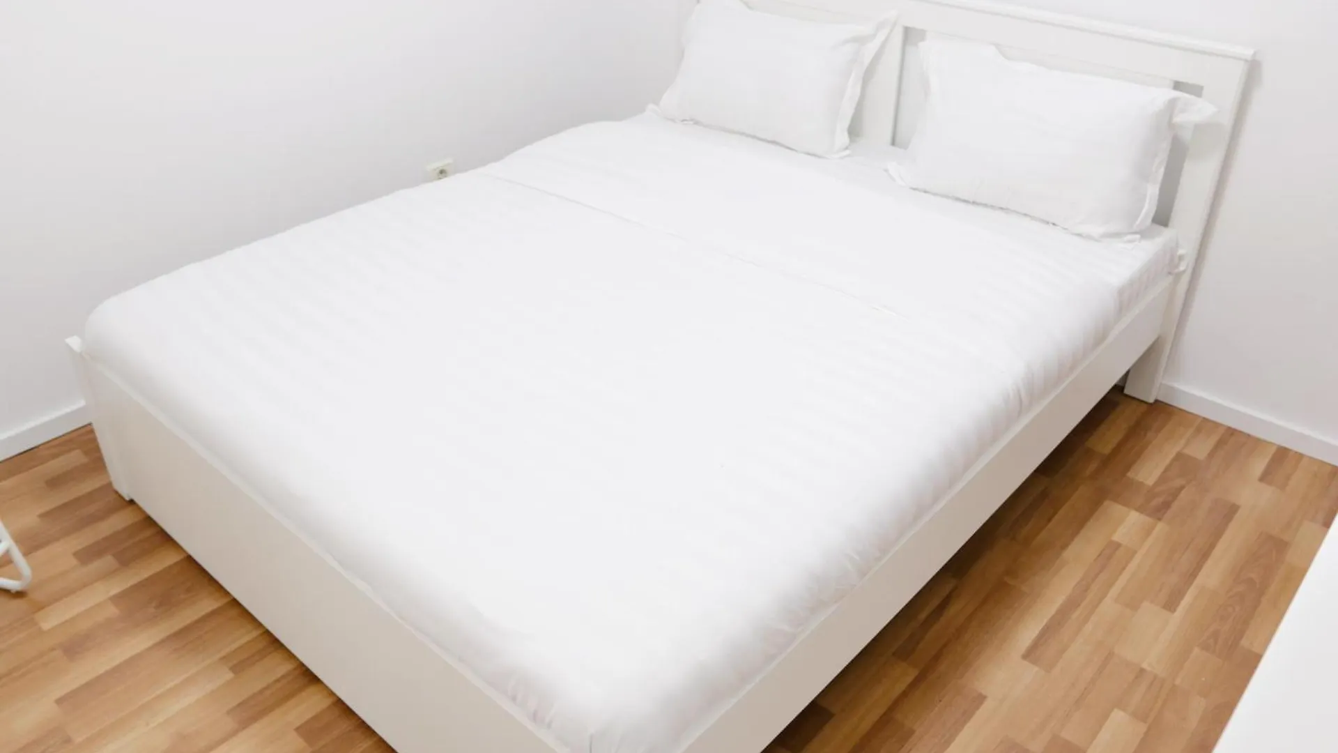 City Base I 2 Bedroom Apt Victoriei Bucureşti Apartament