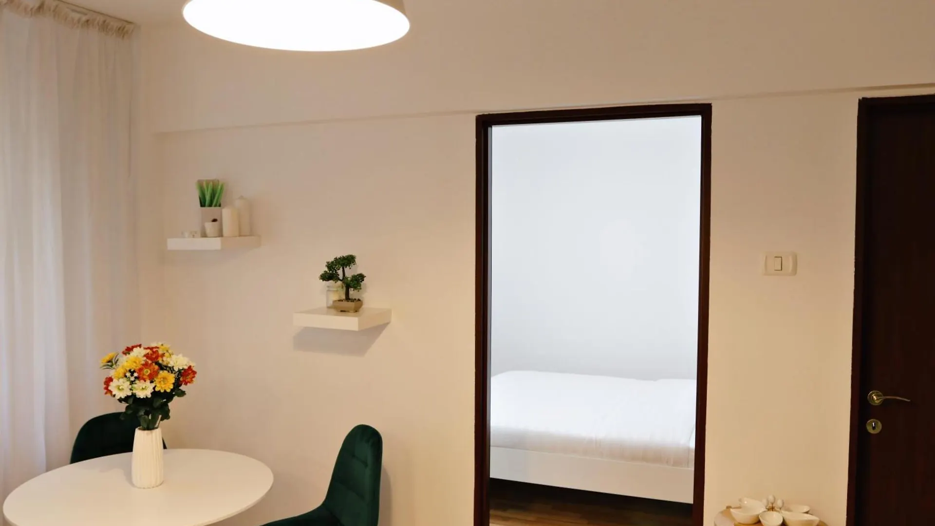 Apartament City Base I 2 Bedroom Apt Victoriei Bucureşti