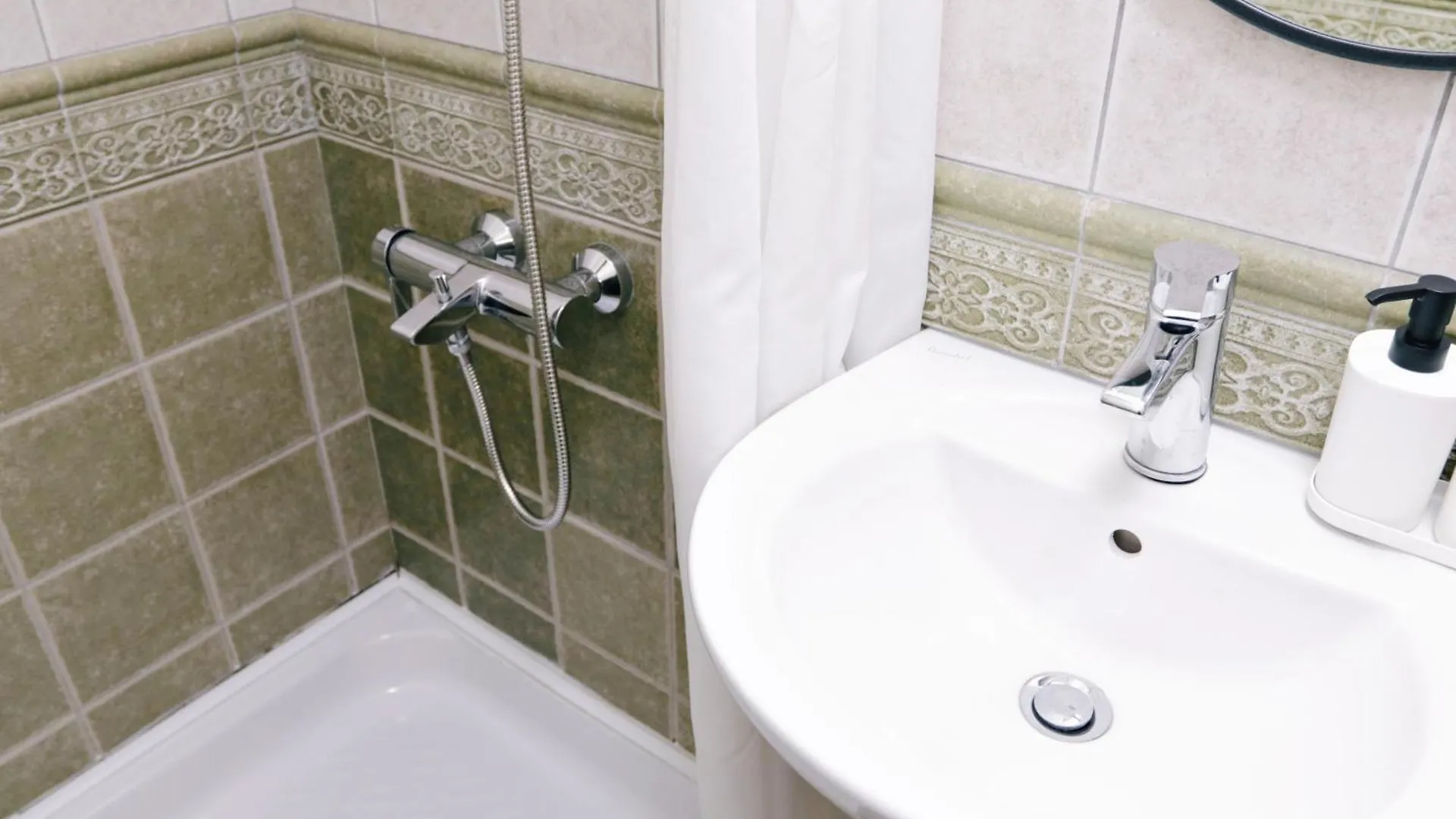 City Base I 2 Bedroom Apt Victoriei Bucureşti