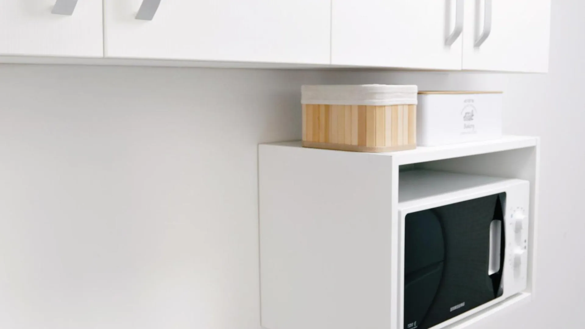 City Base I 2 Bedroom Apt Victoriei Bucureşti 0*,  România